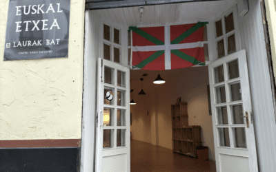 La música basca i valenciana es troben en el 75 aniversari de l’Euskal Etxea de València