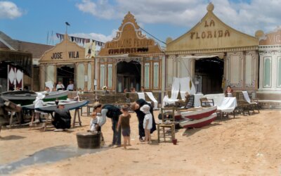Els banys de la mar del Cabanyal en 1930, a color