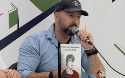 La Fira del Llibre ompli la Plaça Major d’Alzira este dissabte