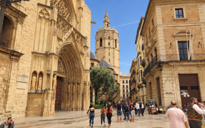 El carrer del Micalet estrena jardí arqueològic